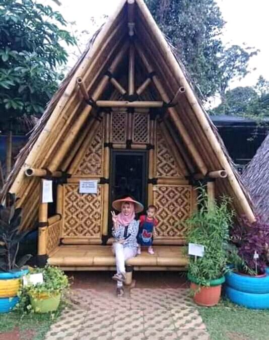 Rumah Bambu